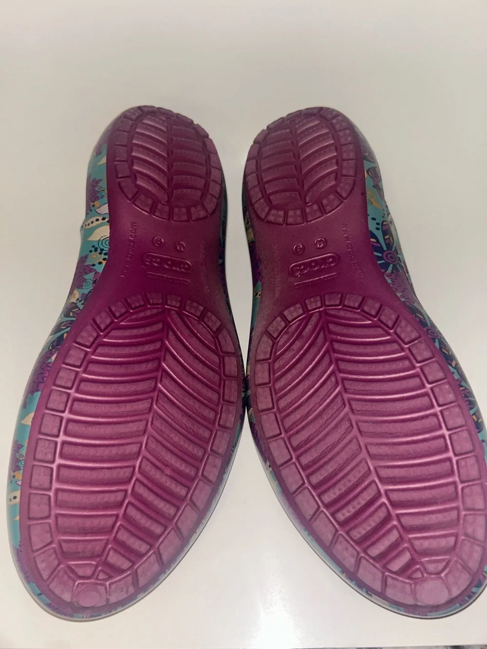 CROCS Women's Teal and Purple Floral Kadee Slip-On Flats